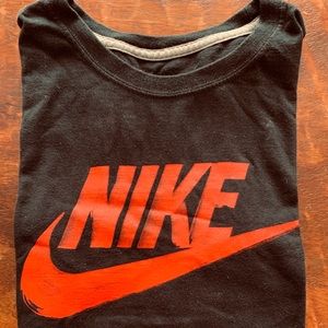 Nike tee
